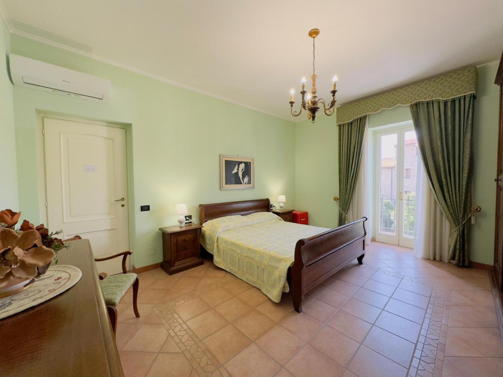 Casa Pepe - Fondi Vertice Rooms Extérieur photo