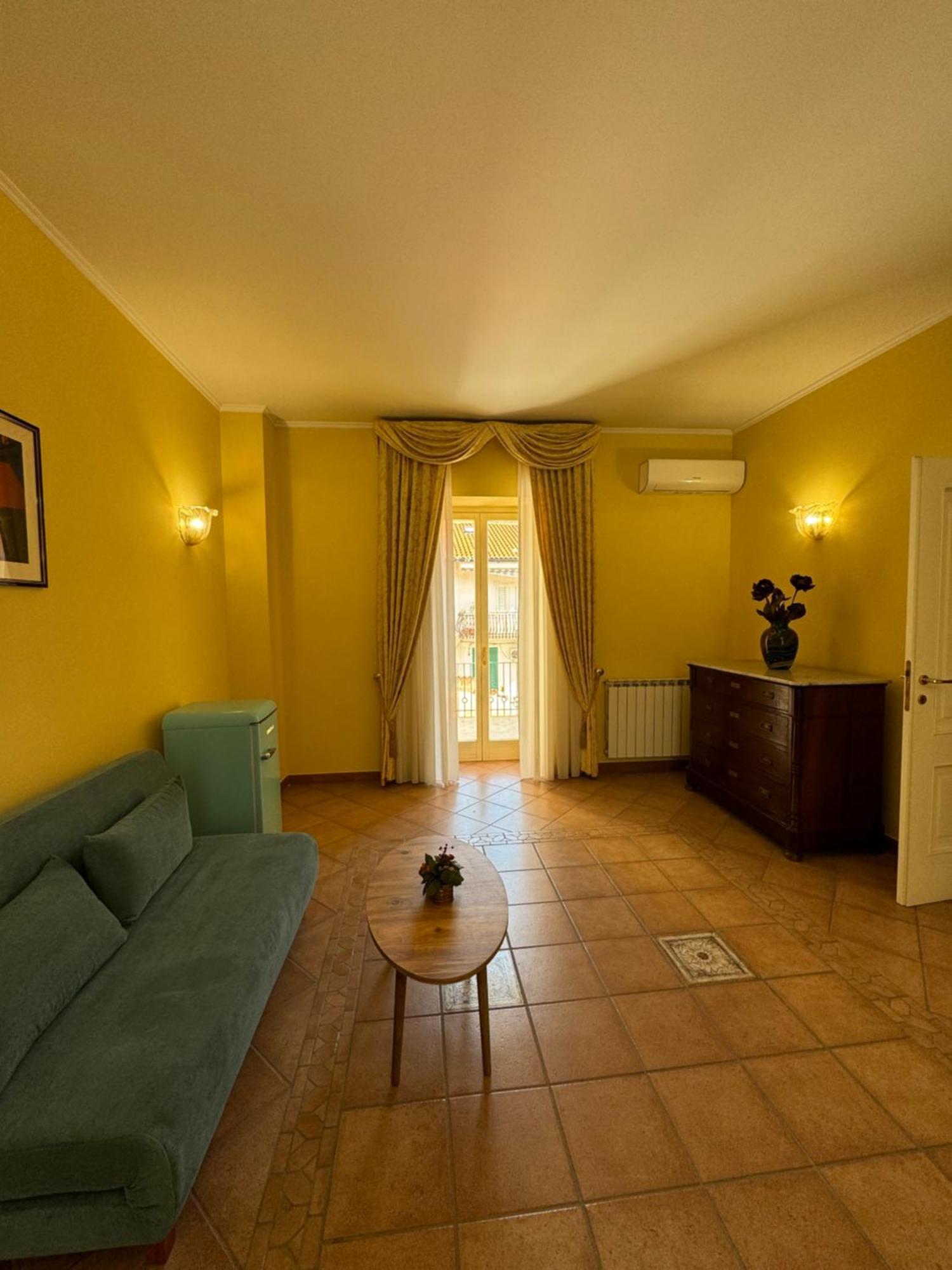 Casa Pepe - Fondi Vertice Rooms Extérieur photo
