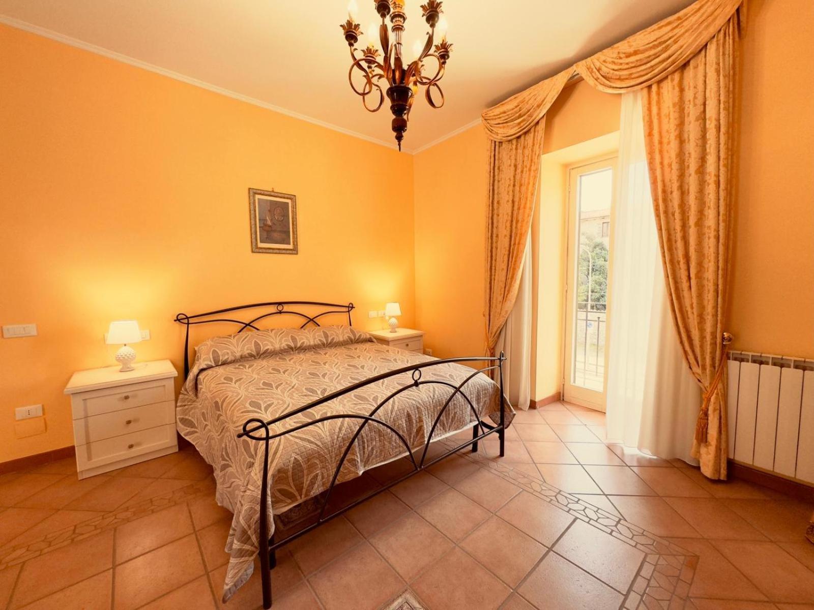 Casa Pepe - Fondi Vertice Rooms Extérieur photo