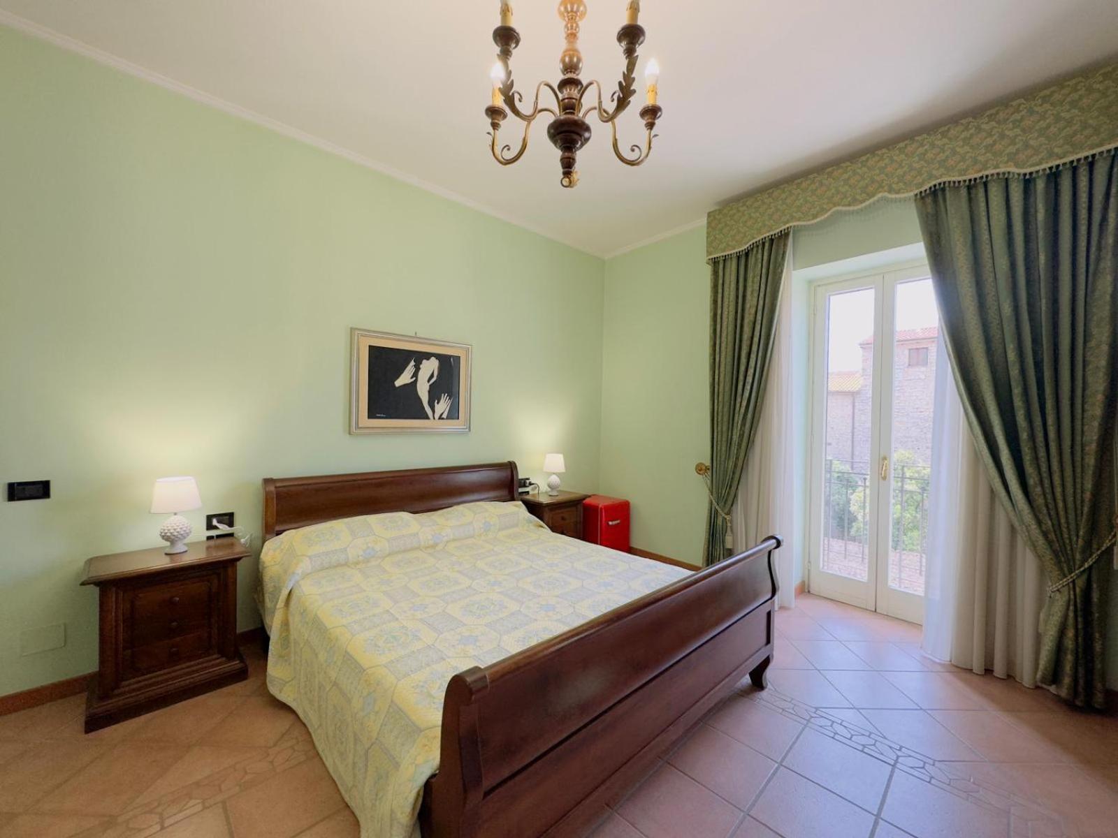 Casa Pepe - Fondi Vertice Rooms Extérieur photo