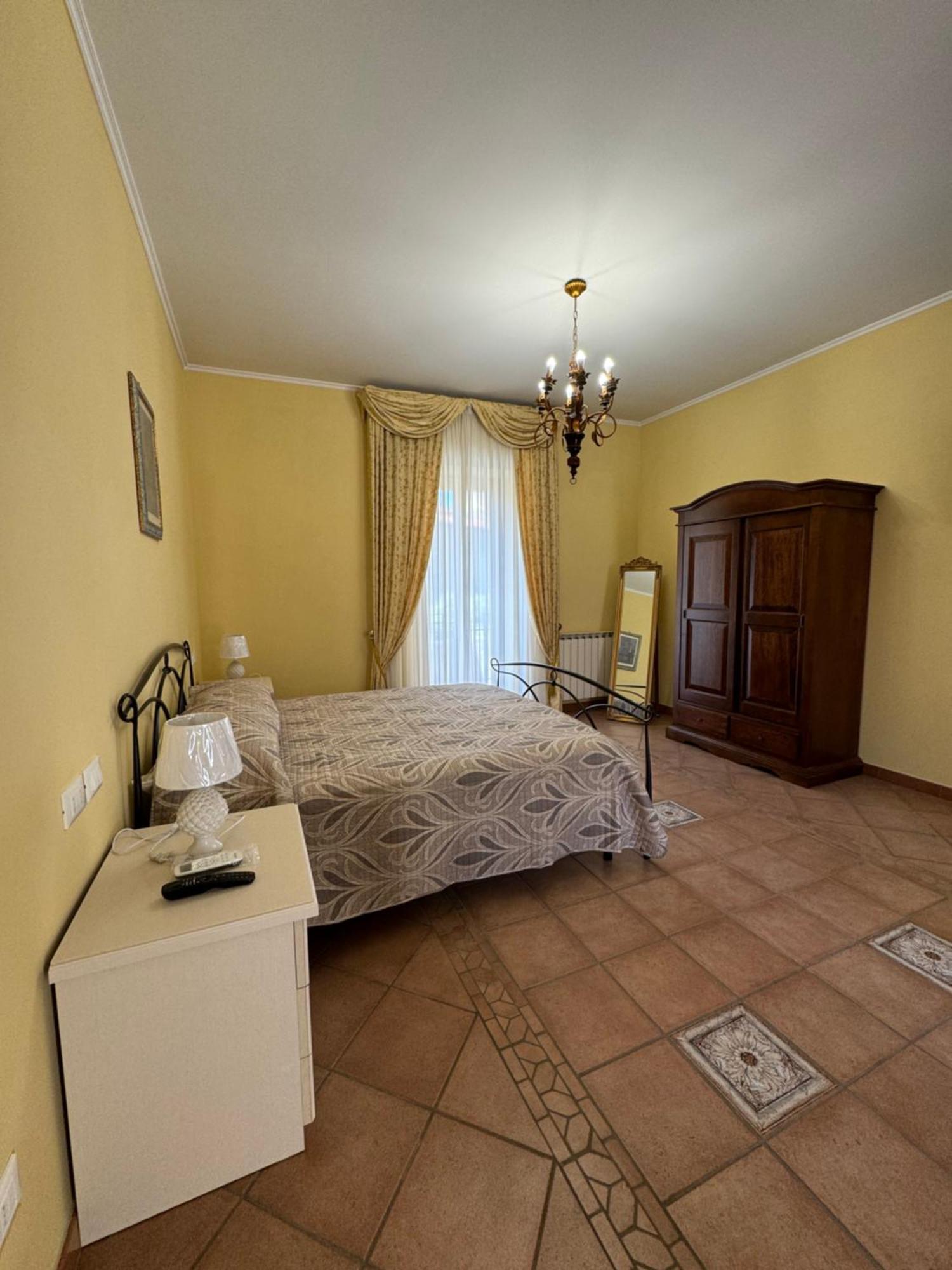 Casa Pepe - Fondi Vertice Rooms Extérieur photo